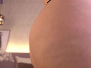 Live webcam model ellediane on Soda Cams