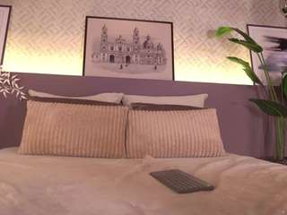 Live webcam model ellediane on Soda Cams