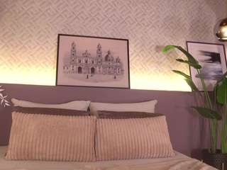 ellediane Live Webcam on CamSoda