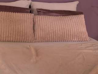 ⭐Tip me 101 to activate earthquake mode⭐Control lush x 102 tkns⭐Spin the wheel x 53 tks [44 tokens remaining]