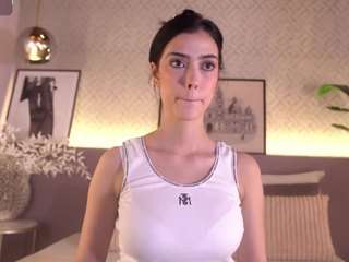 ellediane's CamSoda show and profile