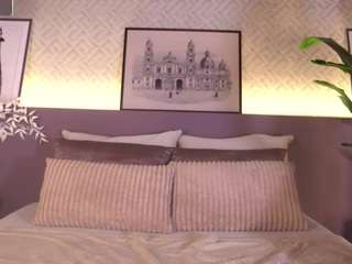 ellediane's CamSoda show and profile