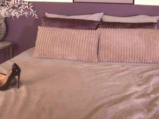 Live webcam model ellediane on Soda Cams