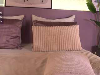 ⭐Tip me 101 to activate earthquake mode⭐Control lush x 102 tkns⭐Spin the wheel x 53 tks [51 tokens remaining]