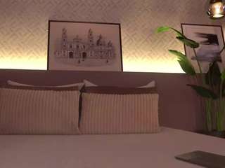 ⭐Tip me 101 to activate earthquake mode⭐Control lush x 102 tkns⭐Spin the wheel x 53 tks [45 tokens remaining]