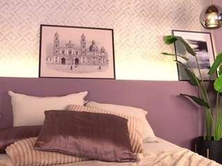 ellediane's CamSoda show and profile