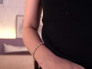 ellediane's CamSoda show and profile