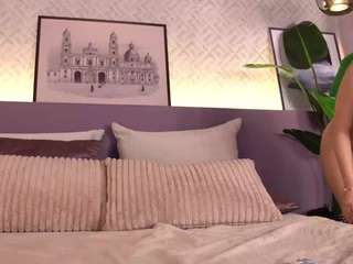 ellediane Live Webcam on CamSoda