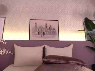 ellediane's CamSoda show and profile