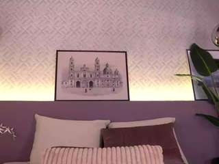 Live webcam model ellediane on Soda Cams