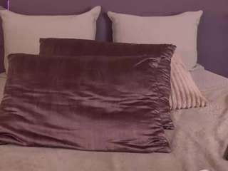 Live webcam model ellediane on Soda Cams