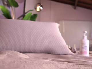 ⭐Tip me 101 and you hear me moan⭐Control lush x 102 tkns⭐Spin the wheel x 53 tks [27 tokens remaining]