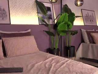 Live webcam model ellediane on Soda Cams