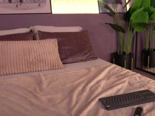 ellediane Live Webcam on CamSoda