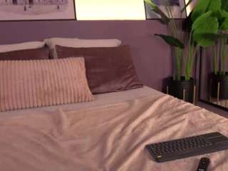 ellediane Live Webcam on CamSoda