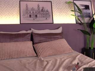 ellediane's CamSoda show and profile