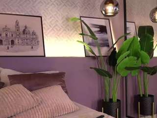 Live webcam model ellediane on Soda Cams