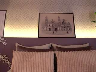 ellediane's CamSoda show and profile