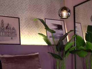 ellediane Live Webcam on CamSoda