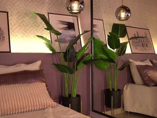 Live webcam model ellediane on Soda Cams