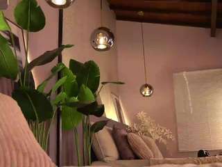 ellediane Live Webcam on CamSoda