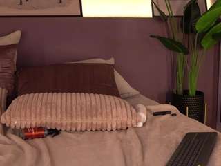 ellediane Live Webcam on CamSoda