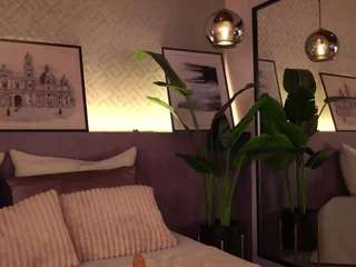 ellediane Live Webcam on CamSoda