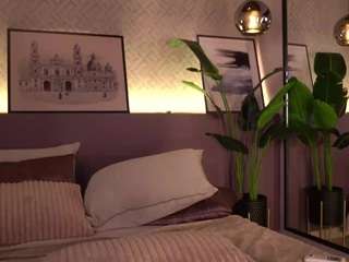 ellediane Live Webcam on CamSoda