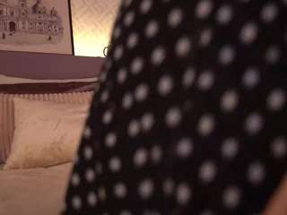 Elle Diane 👑 live cam