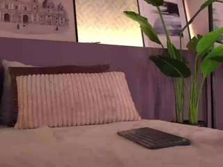 ellediane Live Webcam on CamSoda