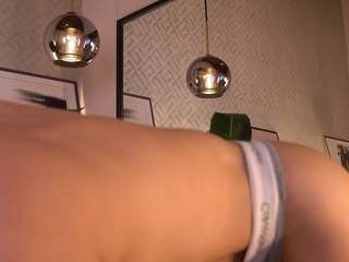 Elle Diane 👑 live cam