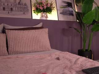 Elle Diane 👑 live cam