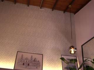 Ellediane's cam show statistics and live stream
