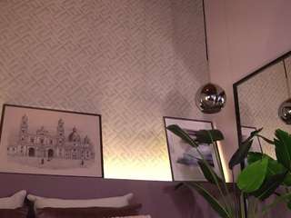 Elle Diane 👑 live cam
