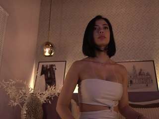 Elle Diane 👑 live cam