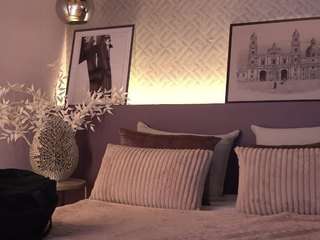 Elle Diane 👑 live cam