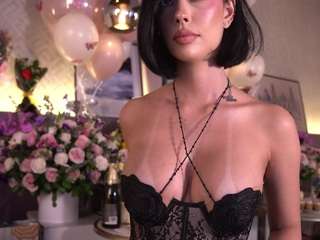 Elle Diane 👑 live cam