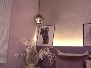 Elle Diane 👑 live cam