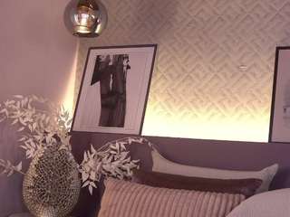 le modèle ellediane est en webcam porno dans un show sur le site camsoda, il possède les tags suivants: ahegao,ride-torso,lovense,natural,no drinking,no smoking,orgasm,pov,shaved-pussy,amateur,solo,student,tattoos,teen 18,tittyfuck,toys,young-adult,living-room,lingerie,foot-fetish