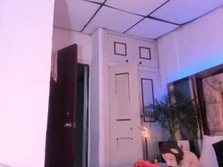 sofia-waltonx1 Live Webcam on CamSoda