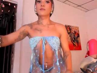 sofia-waltonx1 Live Webcam on CamSoda