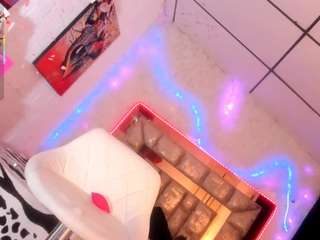 sofia-waltonx1 webcam