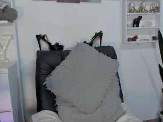 AlanisMorgan live cam preview