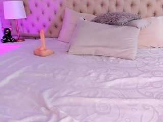 MadelynnGray live cam preview