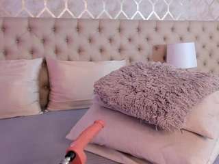 MadelynnGray live cam preview