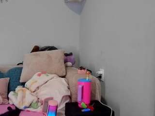 honeyhide0ut444 Live Webcam on CamSoda
