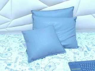 harmony19's Cam show and profile