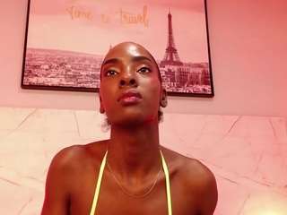 annyroy's CamSoda show and profile