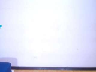 bigblackmilff1's CamSoda show and profile