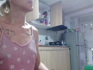 allyson-stonne live cam preview
